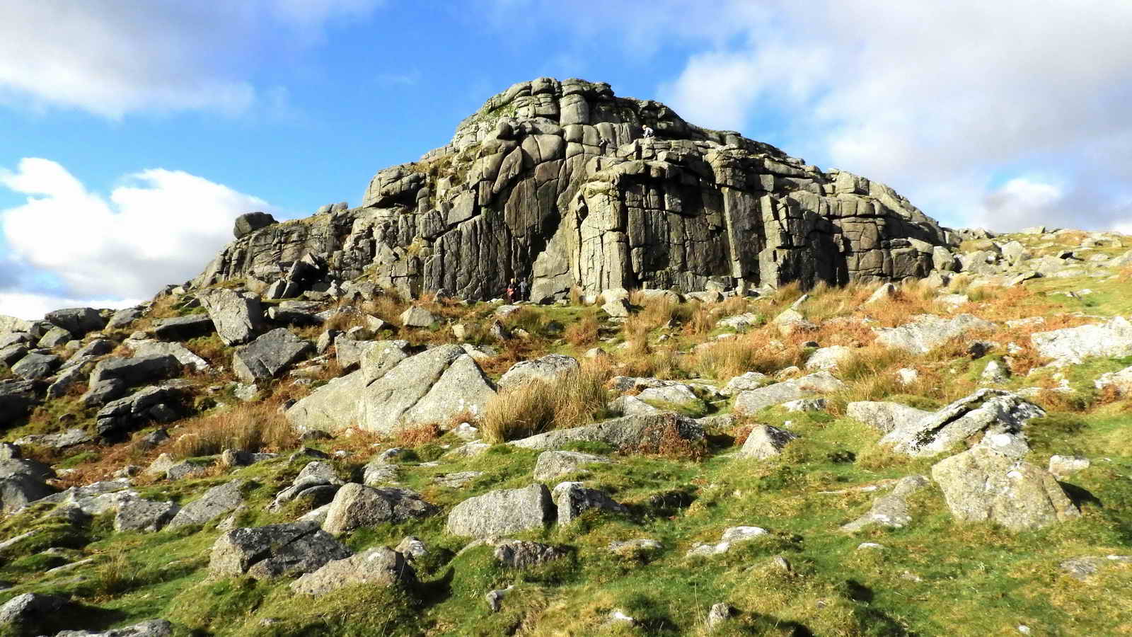 Another look at Sheeps Tor above us