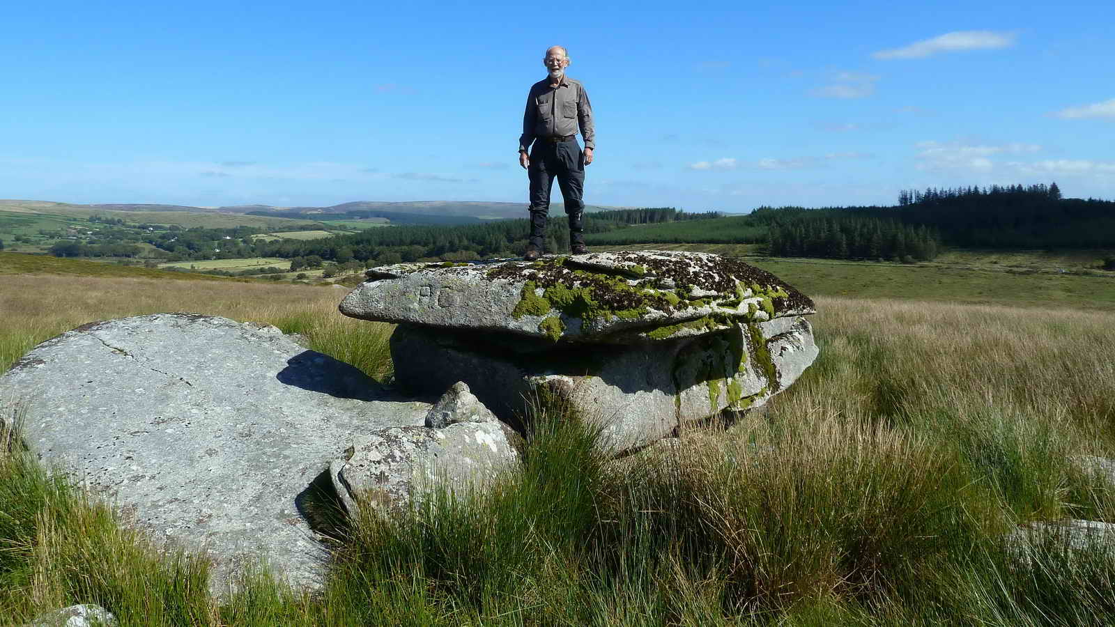 Arch Tor: the “PC"inscription has been suggested to signify Powedermills Cottages (photo from 13 Sept. 2012)
